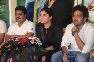 Rojulu Marayi Movie Press Meet Photos